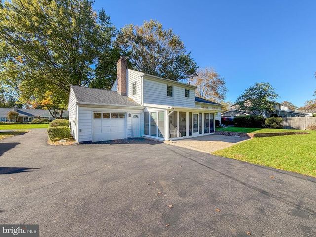 1702 S CRESCENT BLVD, Yardley, PA 19067