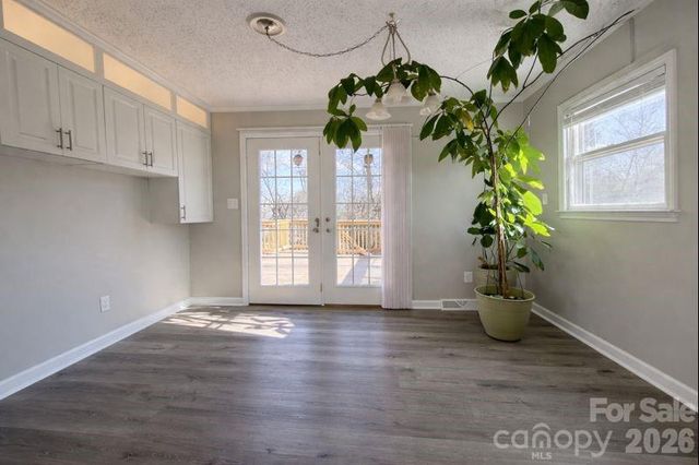 1312 Oak Hill Drive, Newton, NC 28658