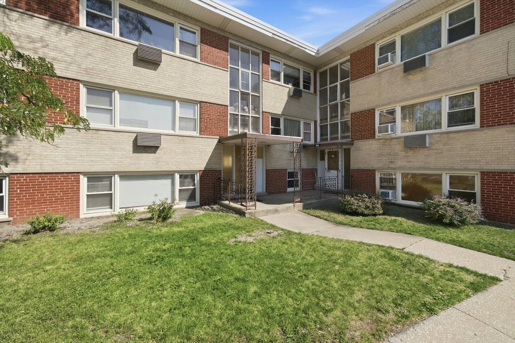 6361 W Addison Street, Chicago, IL 60634 — exterior
