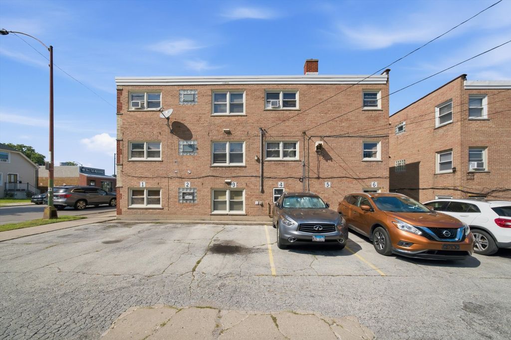 6361 W Addison Street, Chicago, IL 60634 — photo 3