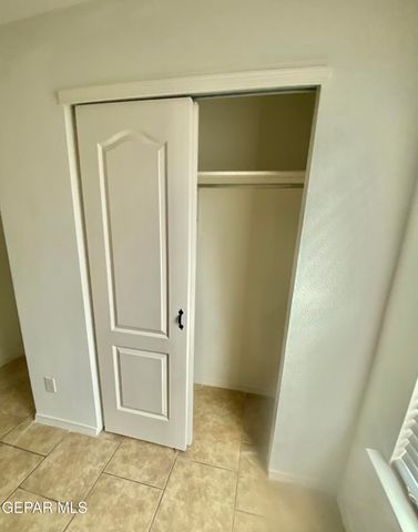 9228 San Lorenzo Avenue B, El Paso, TX 79907