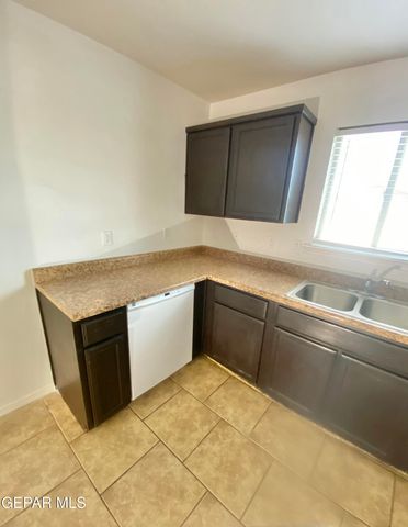 9228 San Lorenzo Avenue B, El Paso, TX 79907