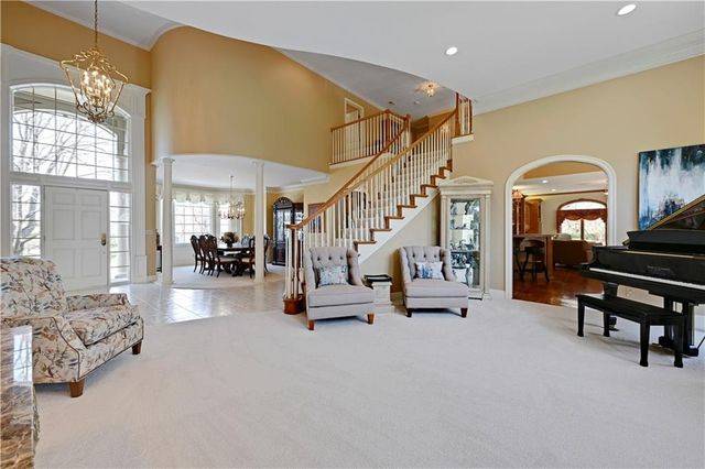 10853 S Cedar Niles Circle, Olathe, KS 66061