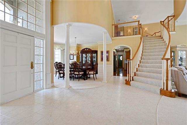 10853 S Cedar Niles Circle, Olathe, KS 66061