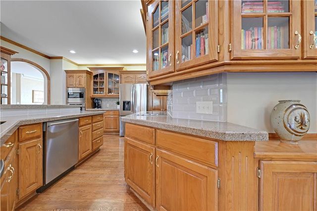 10853 S Cedar Niles Circle, Olathe, KS 66061