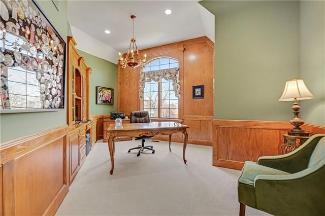 10853 S Cedar Niles Circle, Olathe, KS 66061