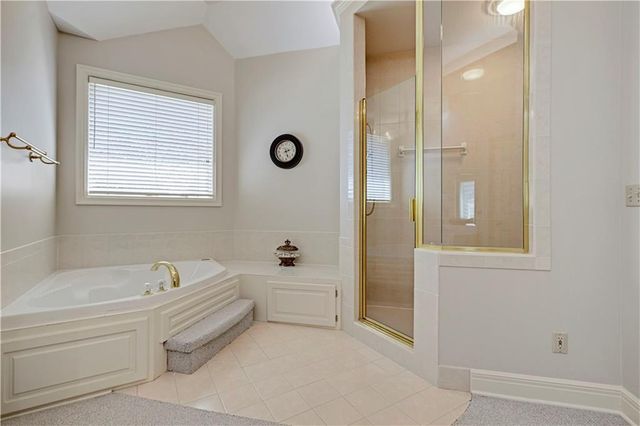 10853 S Cedar Niles Circle, Olathe, KS 66061