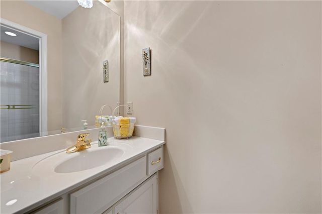 10853 S Cedar Niles Circle, Olathe, KS 66061