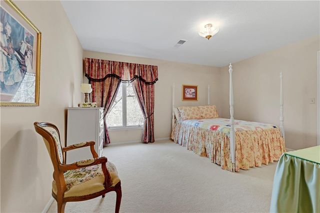 10853 S Cedar Niles Circle, Olathe, KS 66061