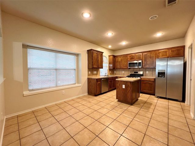6709 Coolwater Trail, Fort Worth, TX 76179