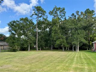 727 Olde Oaks Drive, Dickinson, TX 77539