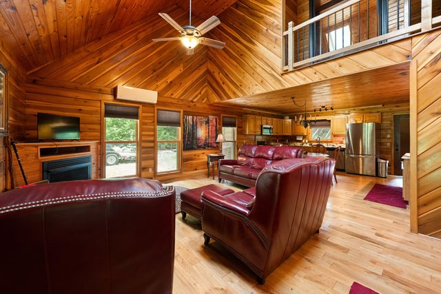 92 Mount Laurel Road, Pikeville, TN 37367