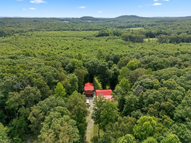 92 Mount Laurel Road, Pikeville, TN 37367