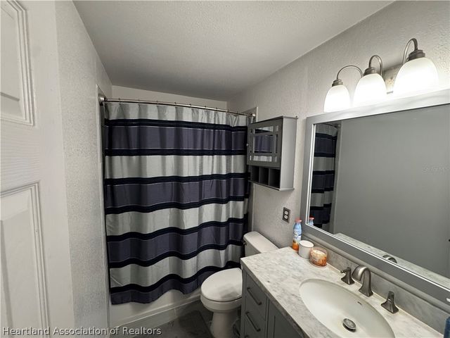 519 Thomas Avenue, Frostproof, FL 33843