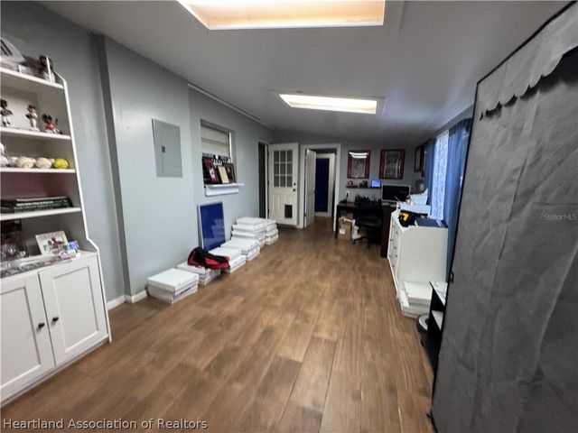 519 Thomas Avenue, Frostproof, FL 33843
