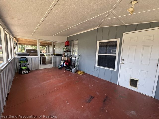 519 Thomas Avenue, Frostproof, FL 33843