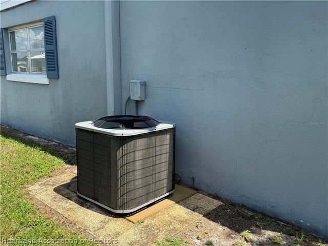 519 Thomas Avenue, Frostproof, FL 33843