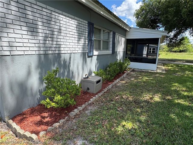 519 Thomas Avenue, Frostproof, FL 33843