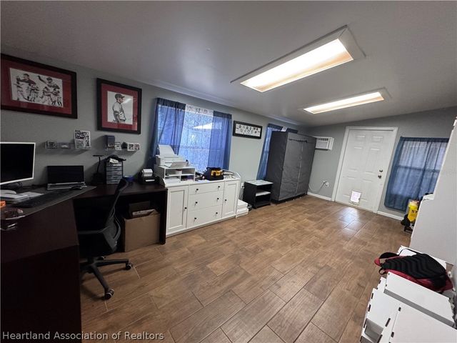 519 Thomas Avenue, Frostproof, FL 33843