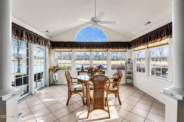 15 Congressional Road, Jackson, NJ 08527