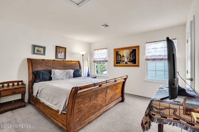 15 Congressional Road, Jackson, NJ 08527