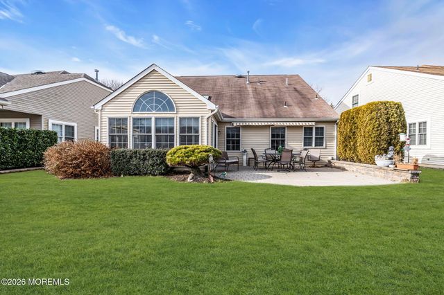 15 Congressional Road, Jackson, NJ 08527