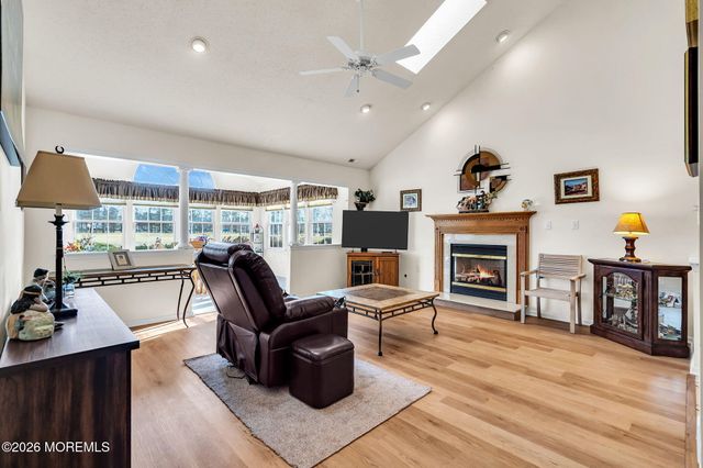 15 Congressional Road, Jackson, NJ 08527