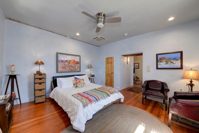 1913 LOMAS Boulevard NW, Albuquerque, NM 87104