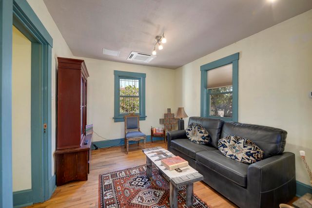 1913 LOMAS Boulevard NW, Albuquerque, NM 87104