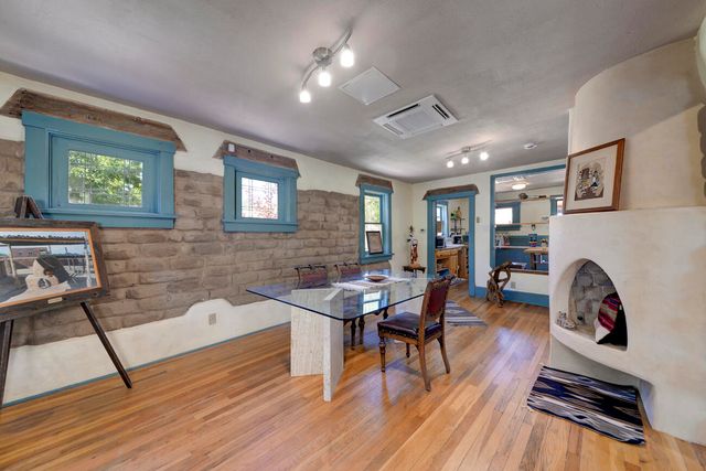 1913 LOMAS Boulevard NW, Albuquerque, NM 87104