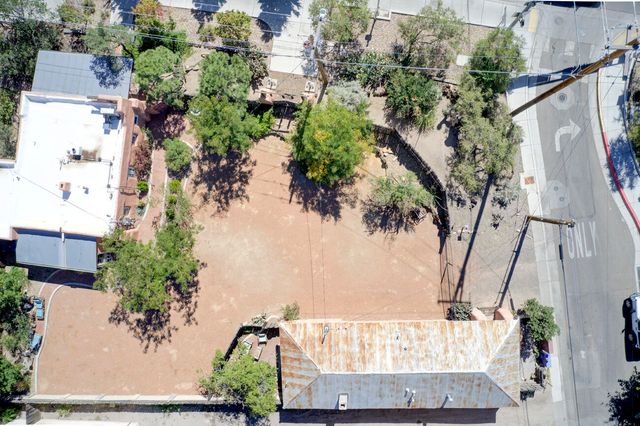 1913 LOMAS Boulevard NW, Albuquerque, NM 87104