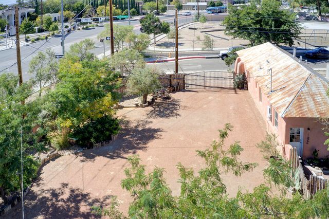 1913 LOMAS Boulevard NW, Albuquerque, NM 87104