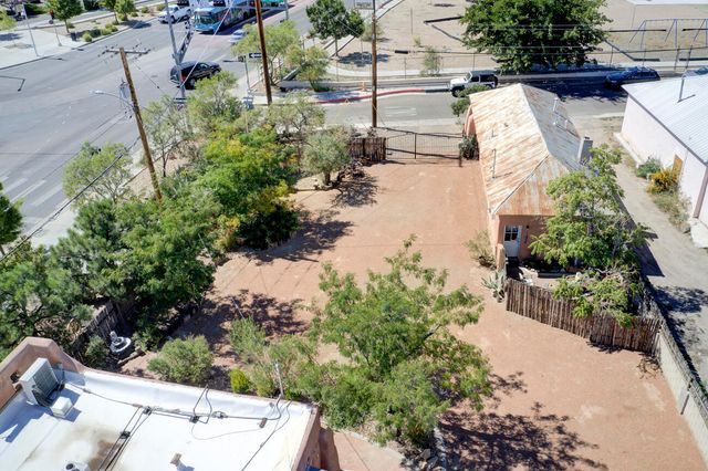 1913 LOMAS Boulevard NW, Albuquerque, NM 87104