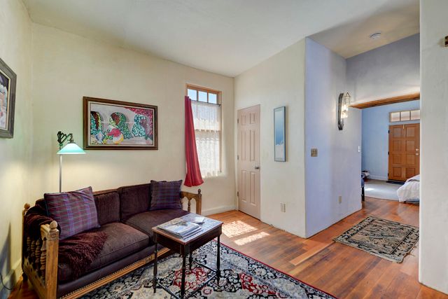 1913 LOMAS Boulevard NW, Albuquerque, NM 87104