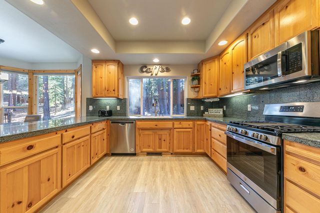 13971 Skiview Loop, Truckee, CA 96161