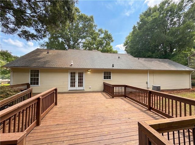160 Regency Drive, Bethlehem, GA 30620