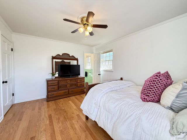6815 Greenfield Drive, Paducah, KY 42003