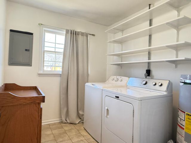 6815 Greenfield Drive, Paducah, KY 42003