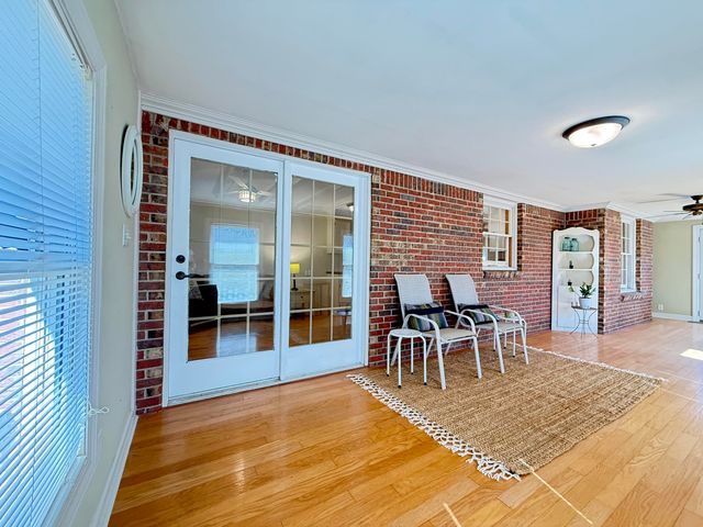 6815 Greenfield Drive, Paducah, KY 42003