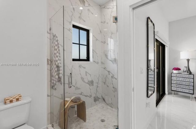 2336 E 4th Ave 104, Hialeah, FL 33013