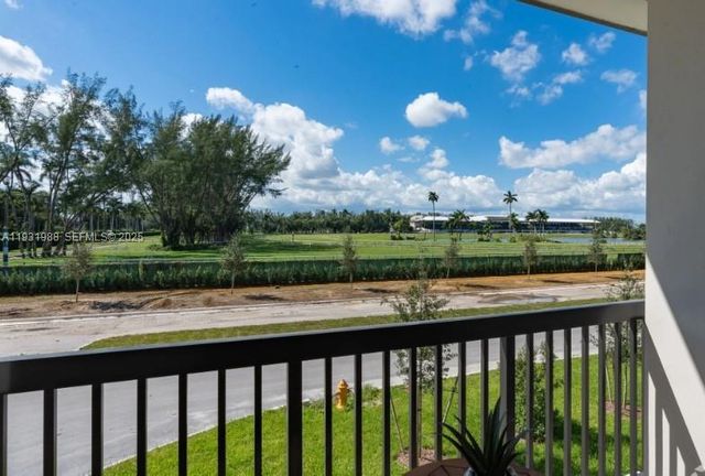 2336 E 4th Ave 104, Hialeah, FL 33013