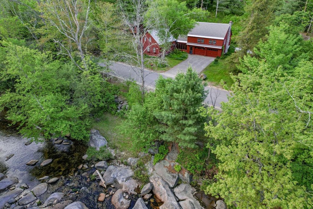 1678 Fowler River Road, Alexandria, NH 03222