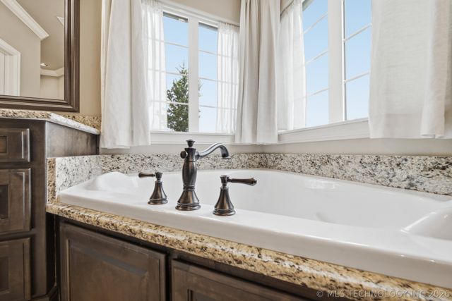 7183 Hidden Acre Trail, Owasso, OK 74055