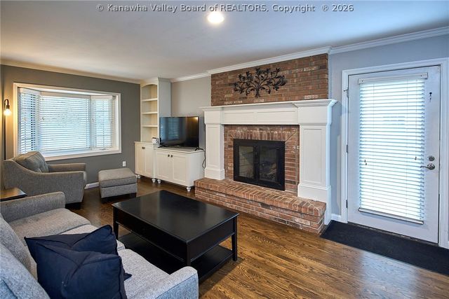 60 Abney Circle, Charleston, WV 25314