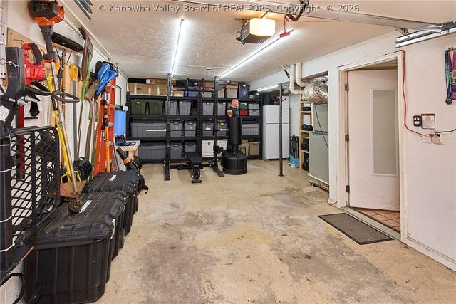 60 Abney Circle, Charleston, WV 25314