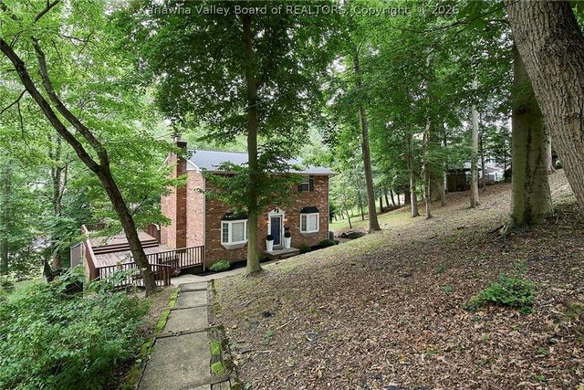 60 Abney Circle, Charleston, WV 25314