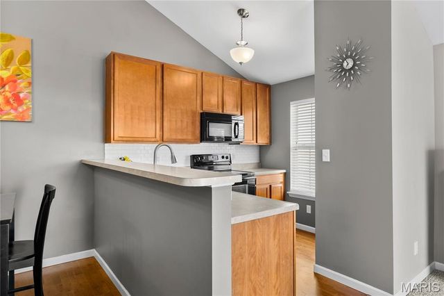 734 Saravalle Drive, St Peters, MO 63376