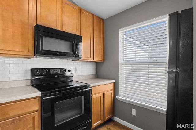 734 Saravalle Drive, St Peters, MO 63376
