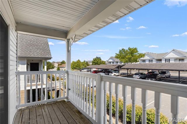 734 Saravalle Drive, St Peters, MO 63376