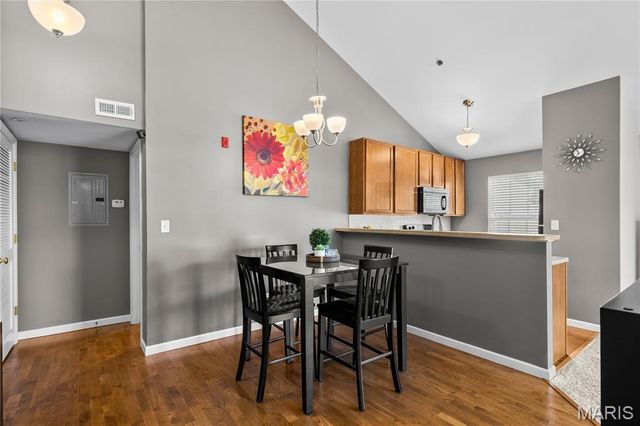 734 Saravalle Drive, St Peters, MO 63376